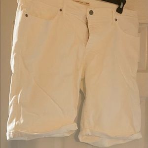 Levi white shirt jeans Size 18W